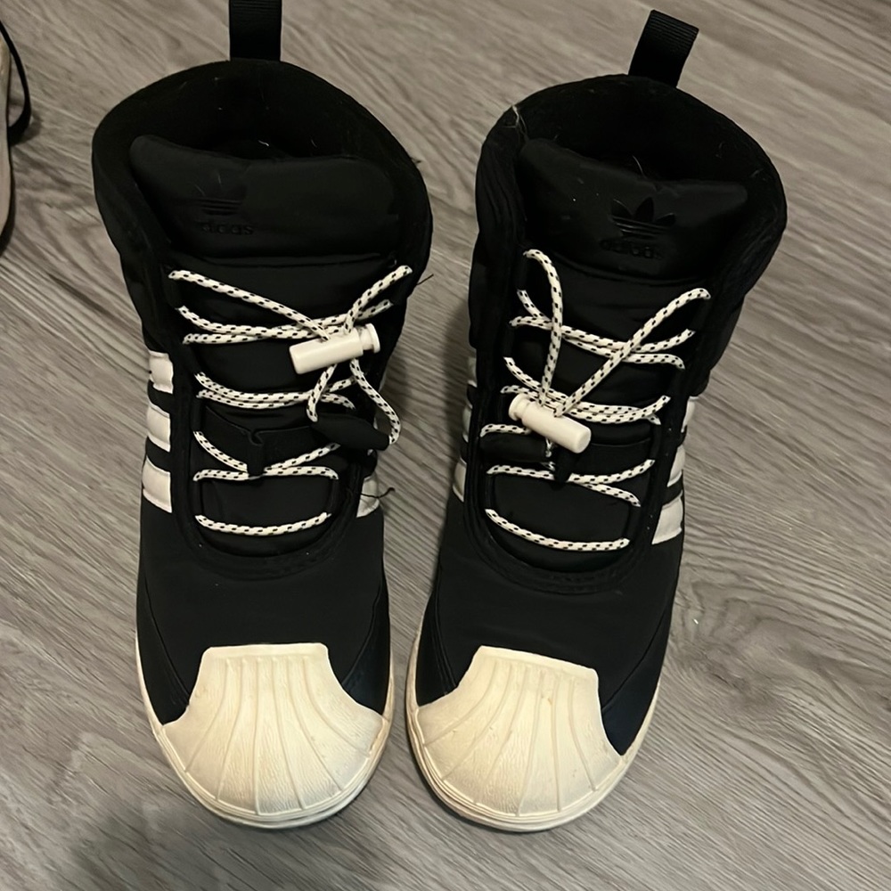 Kids shoes